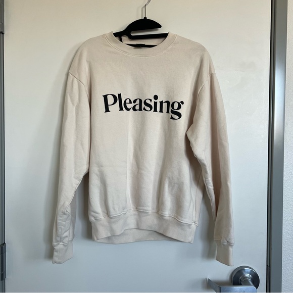 Pleasing Cream Crewneck - Picture 2 of 5